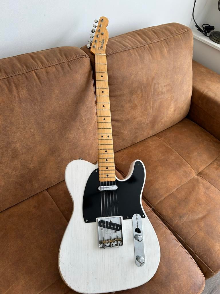 Fender AVRI 52 telecaster refin 2003, Muziek en Instrumenten, Ophalen, Gebruikt, Solid body, Fender