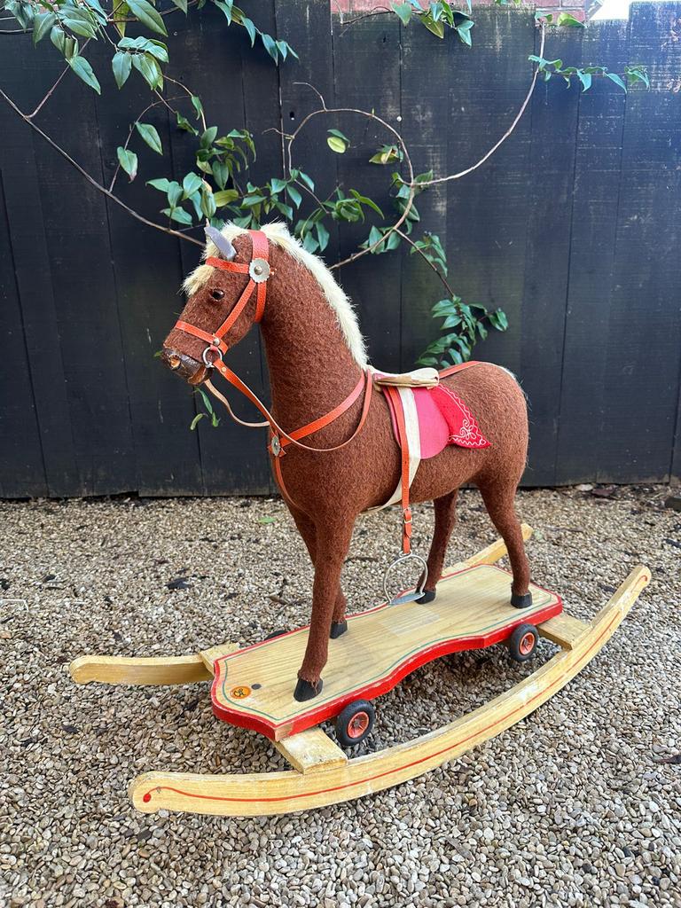 Antiek hobbelpaard kinderkamer, Antiek en Kunst, Antiek | Speelgoed, Ophalen