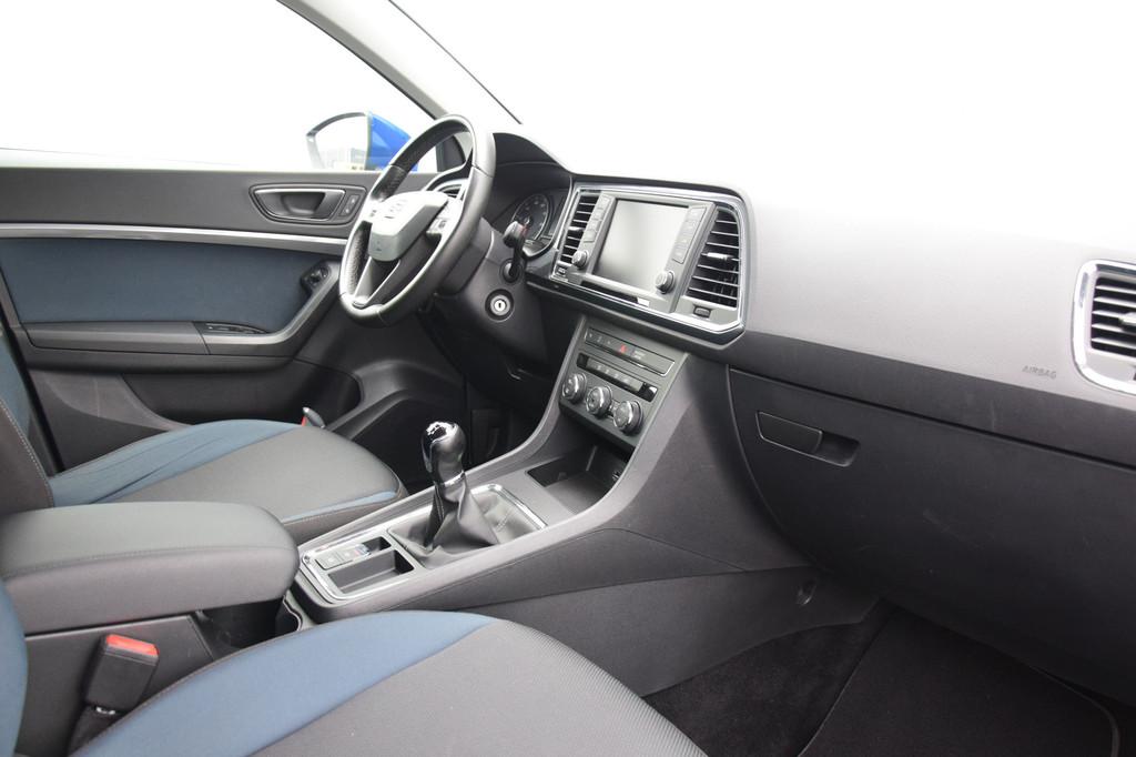 SEAT Ateca 1.0 EcoTSI Style Business Intense Navi/Camera Led, Voorwielaandrijving, Stof, Gebruikt, Blauw