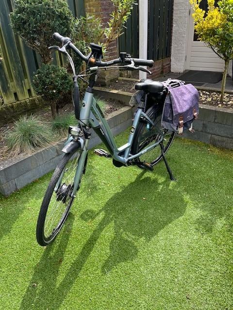 Elektrische damesfiets Amslod, Zo goed als nieuw, Minder dan 47 cm, 50 km per accu of meer, Ophalen