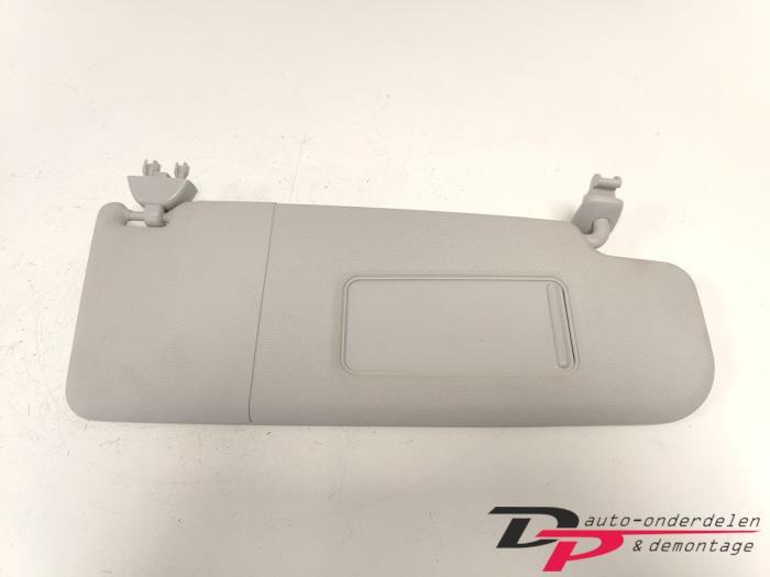 Zonneklep van een Volkswagen Polo, Gebruikt, -, Volkswagen, -
