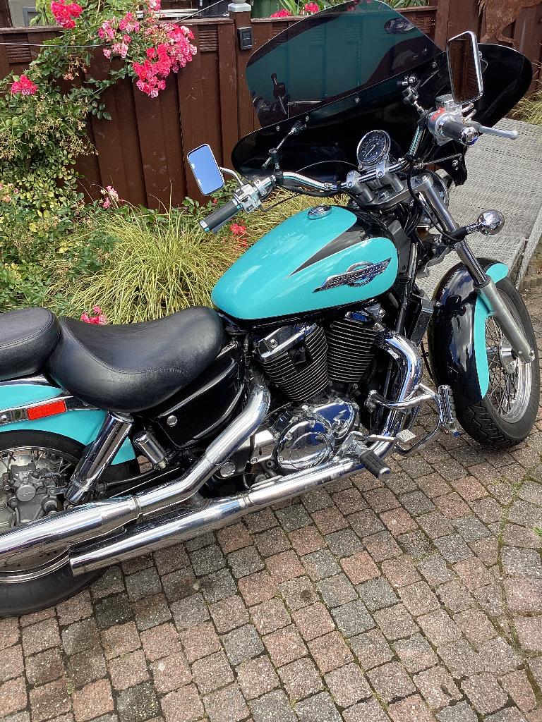 Honda VT 1100 C2, Cardan-aandrijving, 2 cilinders, Chopper, Particulier