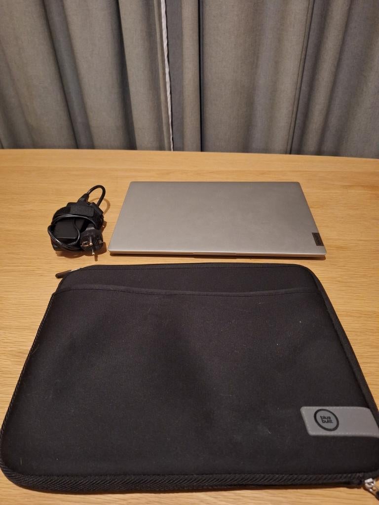 Lenovo IdeaPad 5 15ALC05 82LN00NJMH, AMD Ryzen 5 5500U with Radeon Graphics, Zo goed als nieuw, HDD, 1256 GB