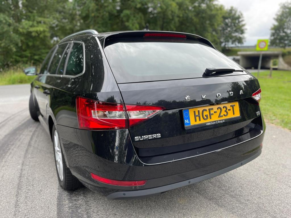 Skoda Superb Combi 1.4 PHEV Sportline Business | Plug in Hyb, 1730 kg, Stof, Gebruikt, 4 cilinders
