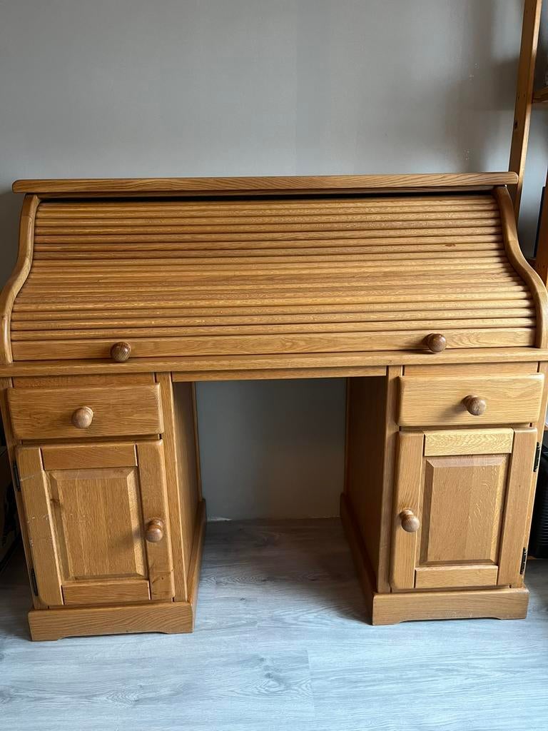 Bureau met rolluik, Ophalen, Zo goed als nieuw