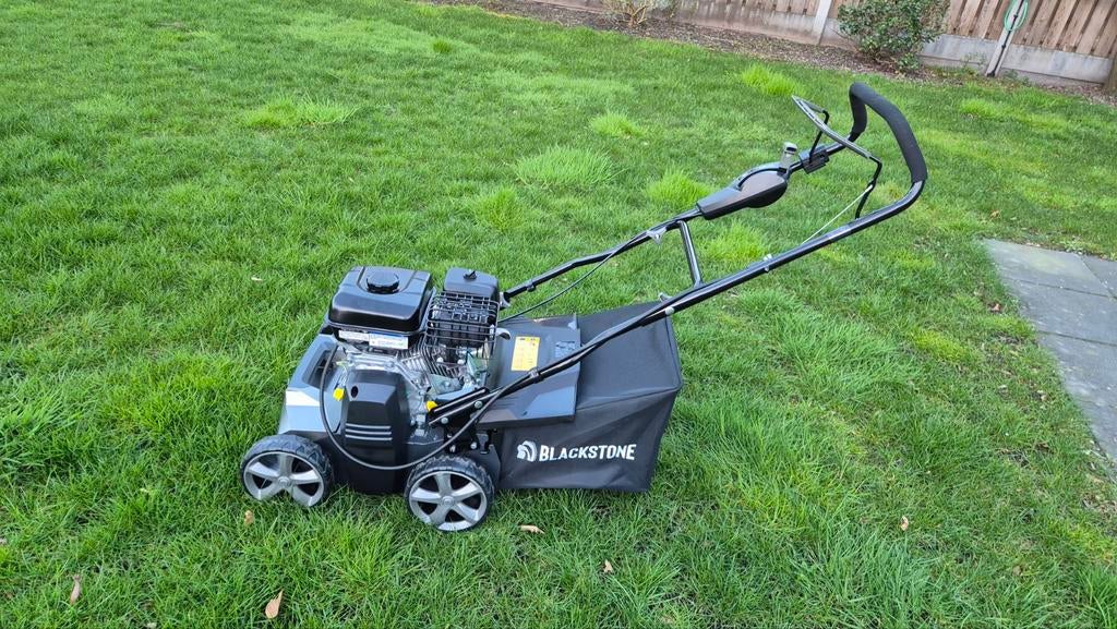 Te huur - krachtige verticuteermachine 5pk, Ophalen, Benzine