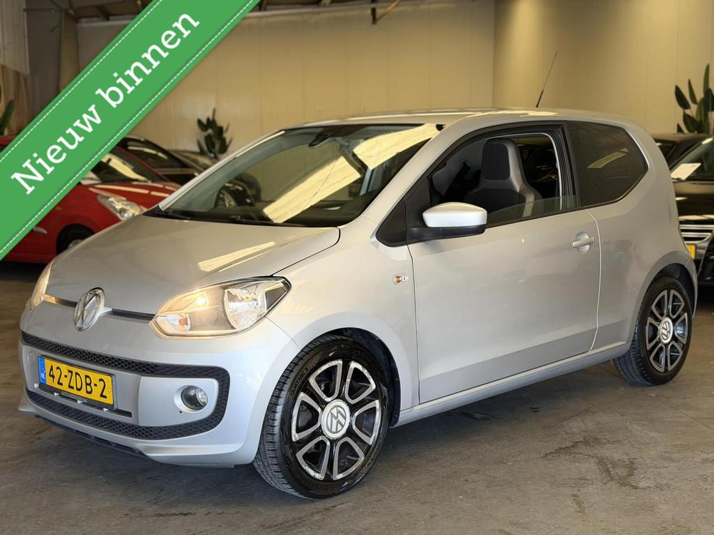 Volkswagen Up! 1.0 high up! BlueMotion, Auto's, Voorwielaandrijving, Euro 5, Gebruikt, Up!