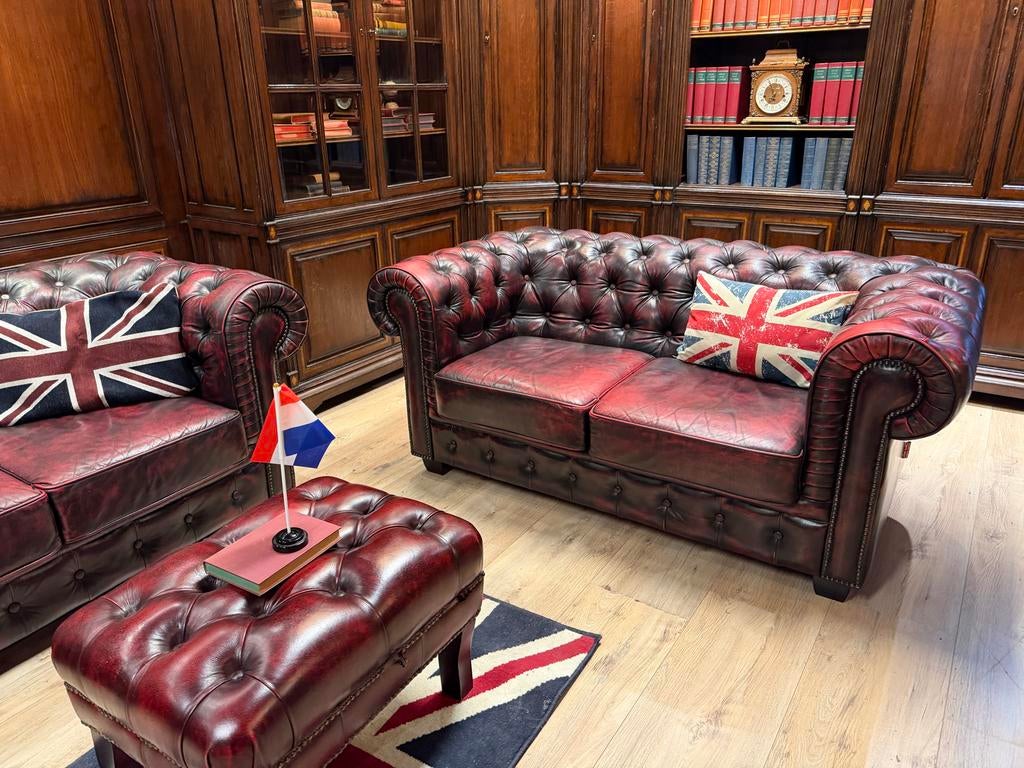 Chesterfield Birmingham Oxblood Leren 3- en 2-zits Banken, Ophalen, Gebruikt, Info@chesterfieldjinkie.nl, Rechte bank