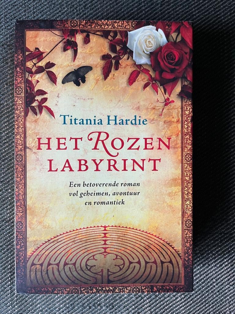 Titania Hardie - Het rozenlabyrint., Ophalen of Verzenden, Zo goed als nieuw, Titania Hardie