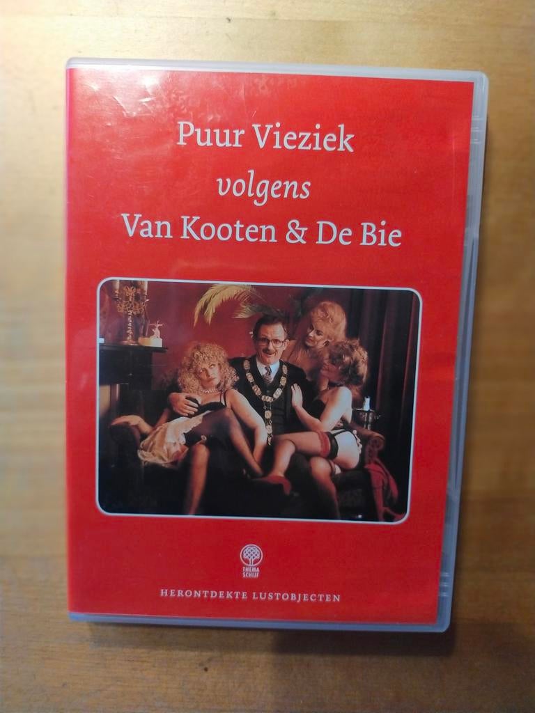 Puur Vieziek - Van Kooten & De Bie Gesigneerd door beiden!, Alle leeftijden, Ophalen of Verzenden, Zo goed als nieuw, Overige genres