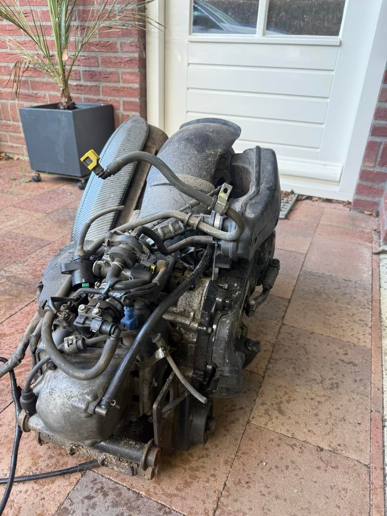 Piaggio e4 iget blok, Fietsen en Brommers, Brommeronderdelen | Scooters, Ophalen of Verzenden, Zo goed als nieuw, Blok, Piaggio