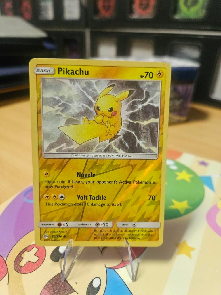 Pikachu 66 / 236 - reverse holo - cosmis eclipse, Ophalen of Verzenden