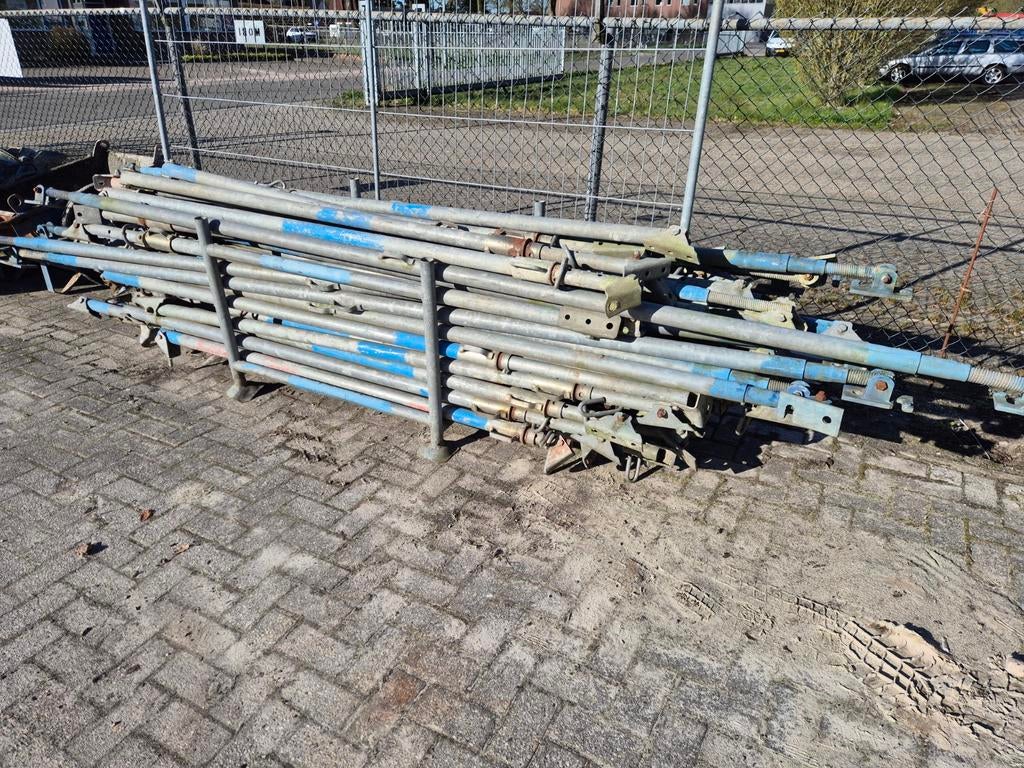 Schoren / sneldraaiers 100 stuks, Doe-het-zelf en Verbouw, Steigers, Ophalen of Verzenden, Gebruikt, Overige typen, Minder dan 2 meter