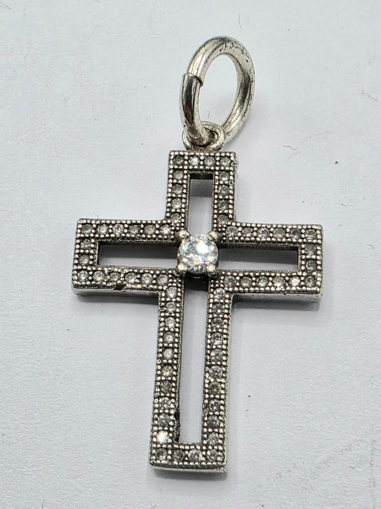 Zilveren Kruisje Met Steentje, Verzenden, Zilver