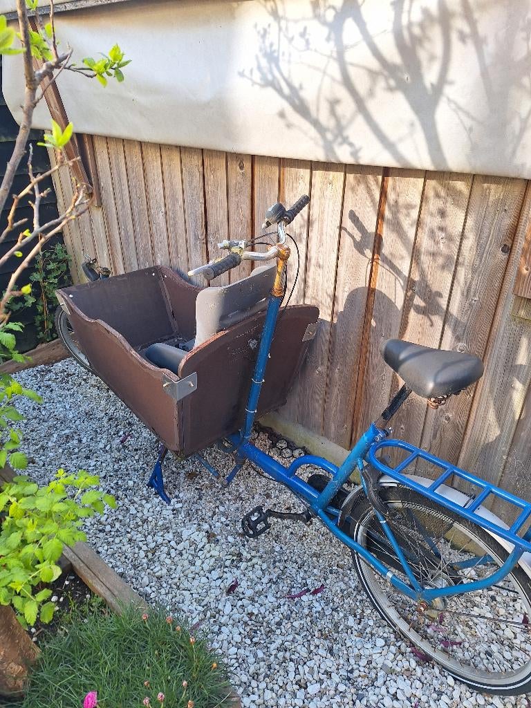 Bakfiets met Babboe zitje en bankje, Fietsen en Brommers, Fietsen | Bakfietsen, Ophalen, Gebruikt, 3 kinderen, Overige merken