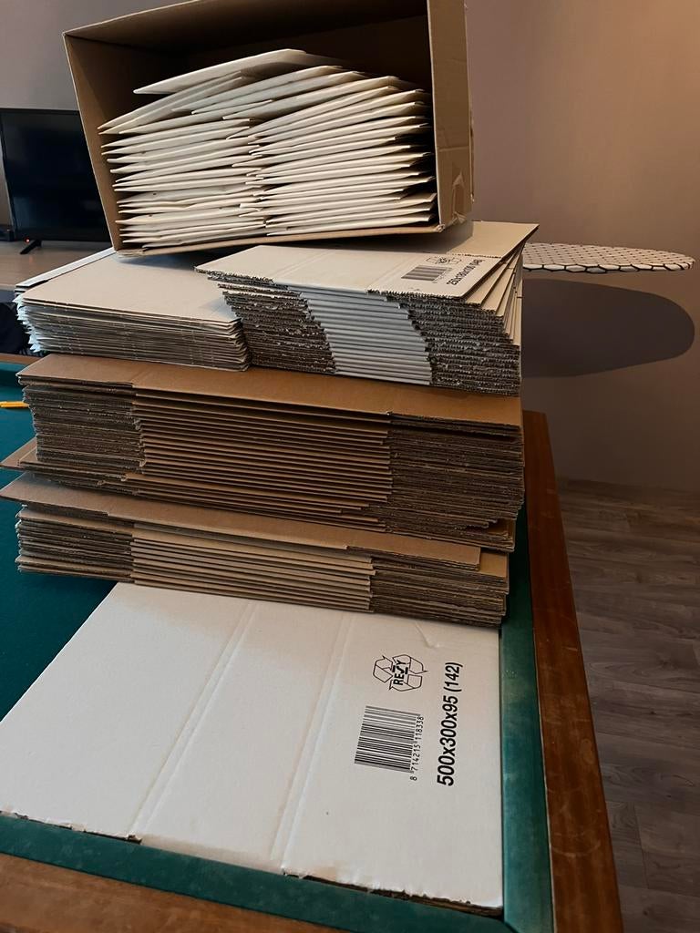 Brievenbusverpakkingen en dozen, Ophalen