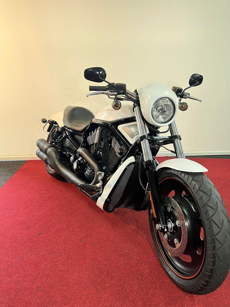 Harley Davidson VRSCD Night-Rod - foto 2