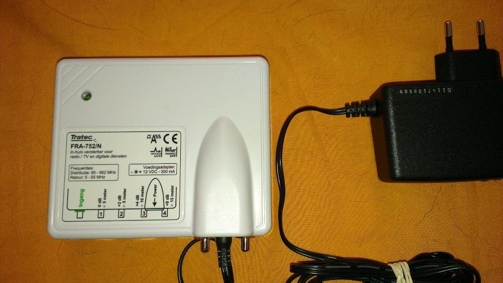 Tratec  FRA-752/N TV antenne versterker, Ophalen of Verzenden, Zo goed als nieuw, Overige merken