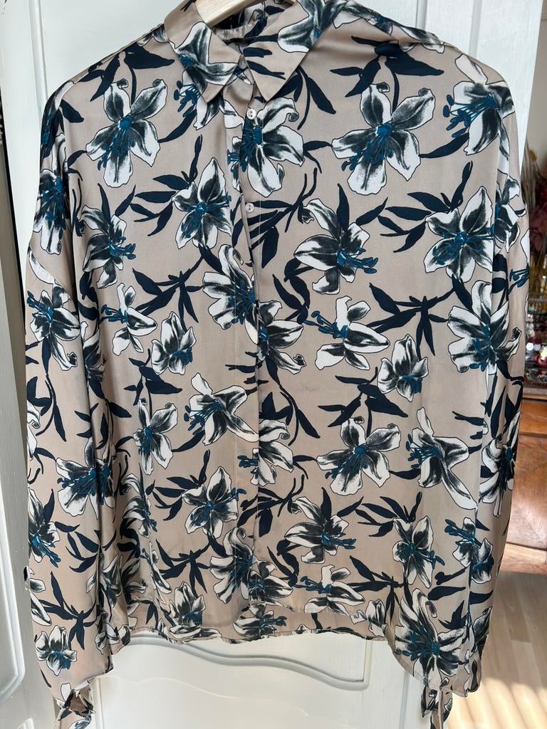 Zara blouse maat l, Kleding | Dames, Blouses en Tunieken, Ophalen of Verzenden, Zo goed als nieuw, Maat 42/44 (L)