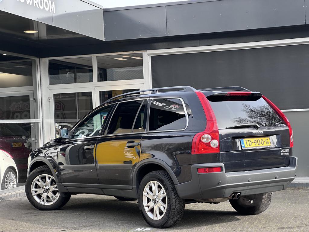 Volvo XC90 2.5 T Exclusive CLIMA / CRUISE / PANO / AUTO / ST, Gebruikt, Open dak, 7 stoelen, Leder