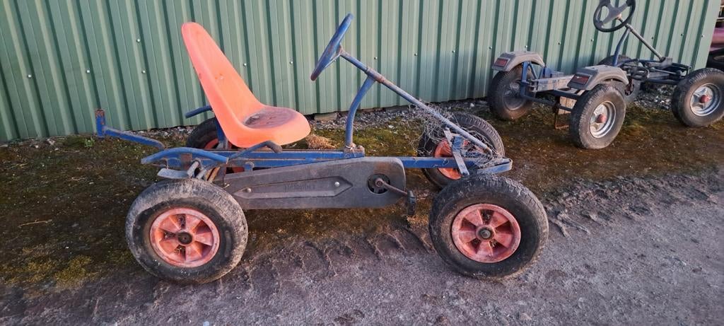 Twee mamoet skelters, opknappertjes., Ophalen, Gebruikt, Overige merken