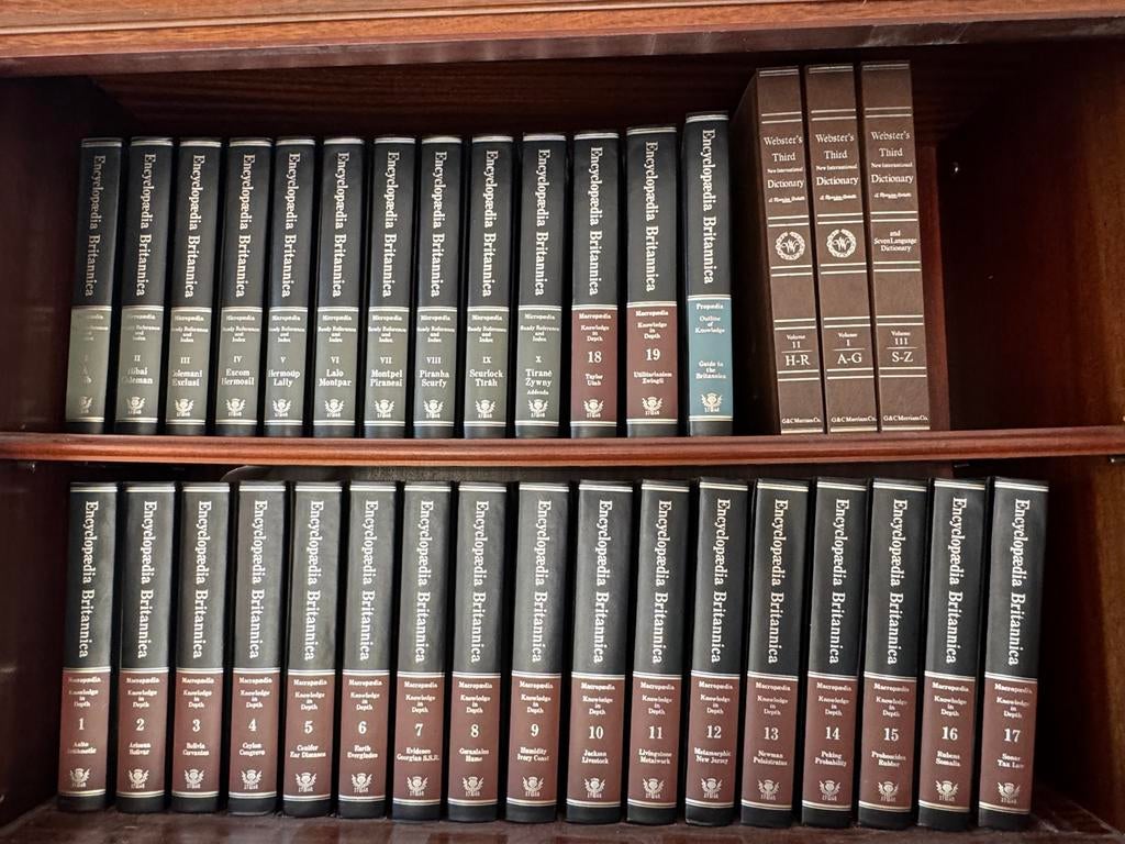 Encyclopedia Britannica & Webster's Dictionary - Collectors, Boeken, Ophalen, Zo goed als nieuw, Algemeen, Complete serie