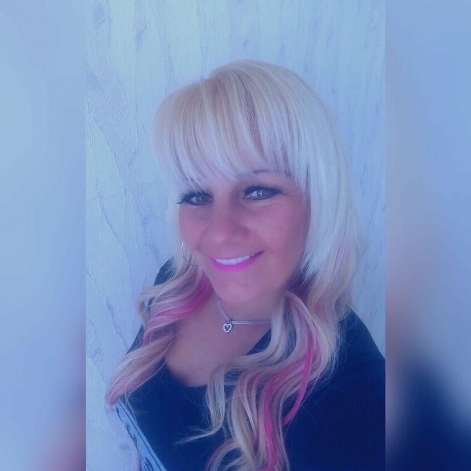 Ik zoek een leuk en vooral serieus contact, Contacten en Berichten, Vrouw zoekt Man