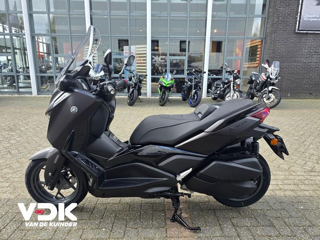 Yamaha XMAX 300 TECHMAX+ (bj 2026) - foto 3