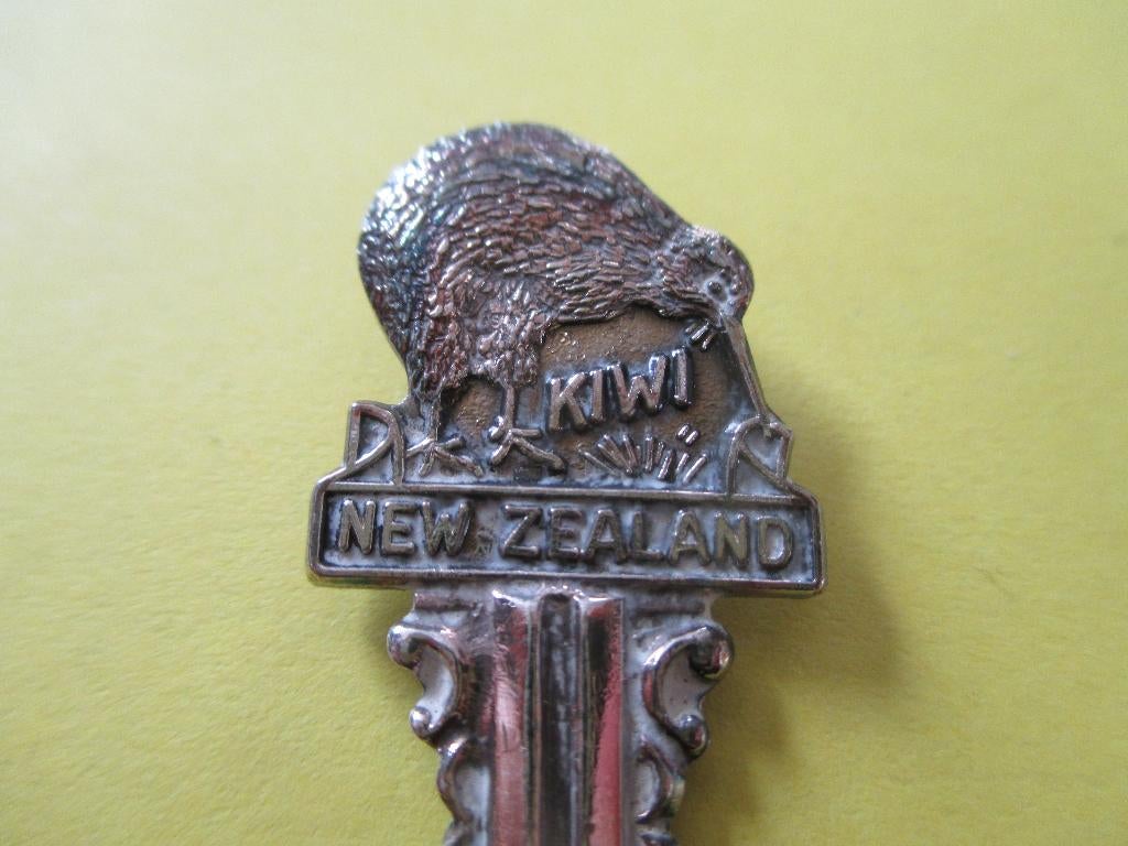 Lepeltje Nieuw Zeeland, Verzenden, Zo goed als nieuw