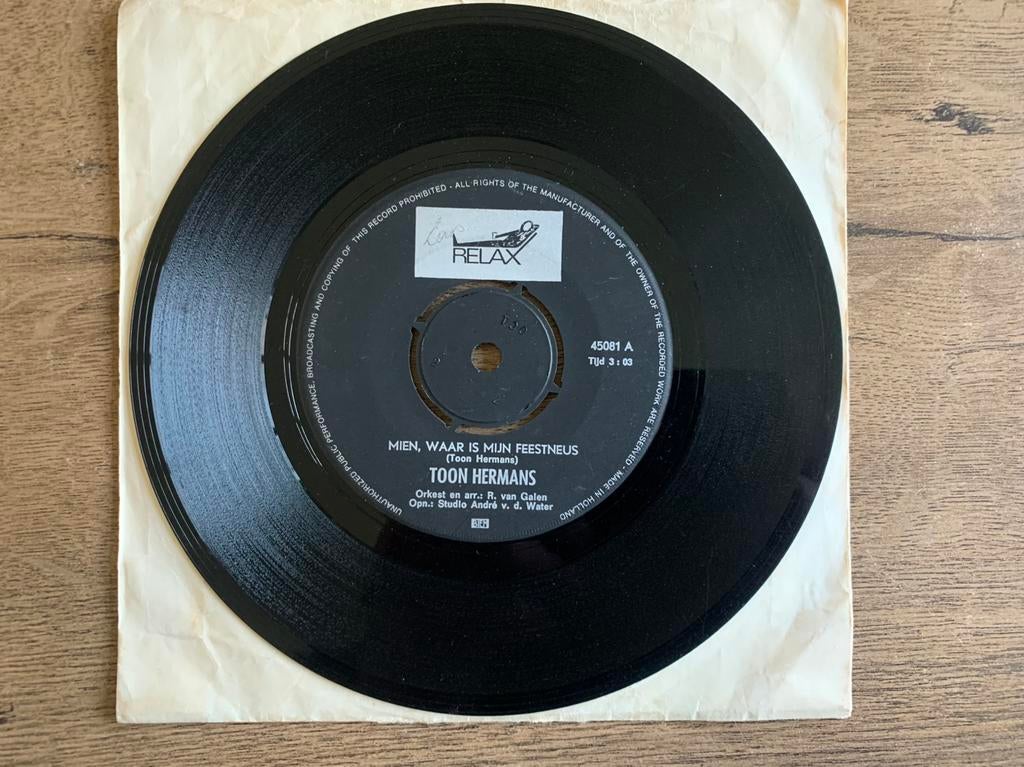Toon Hermans - Mien, waar is mijn feestneus, Ophalen of Verzenden, Gebruikt, Nederlandstalig