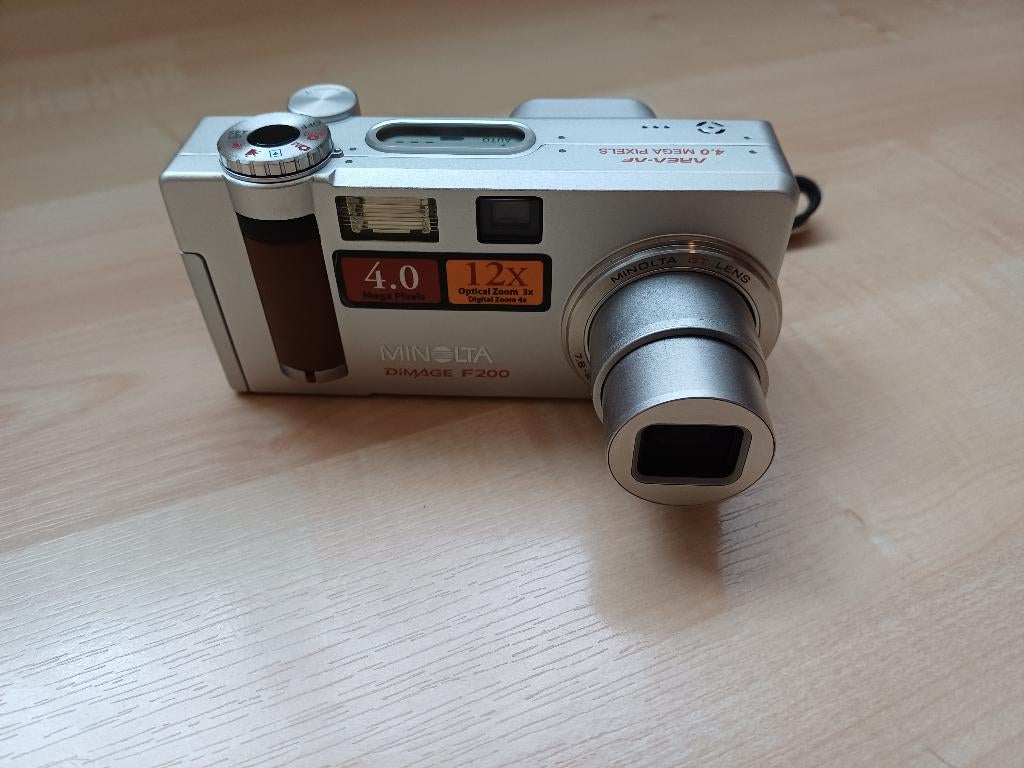 Minolta Dimage F200 compact camera, Ophalen, Gebruikt, Minolta, Compact