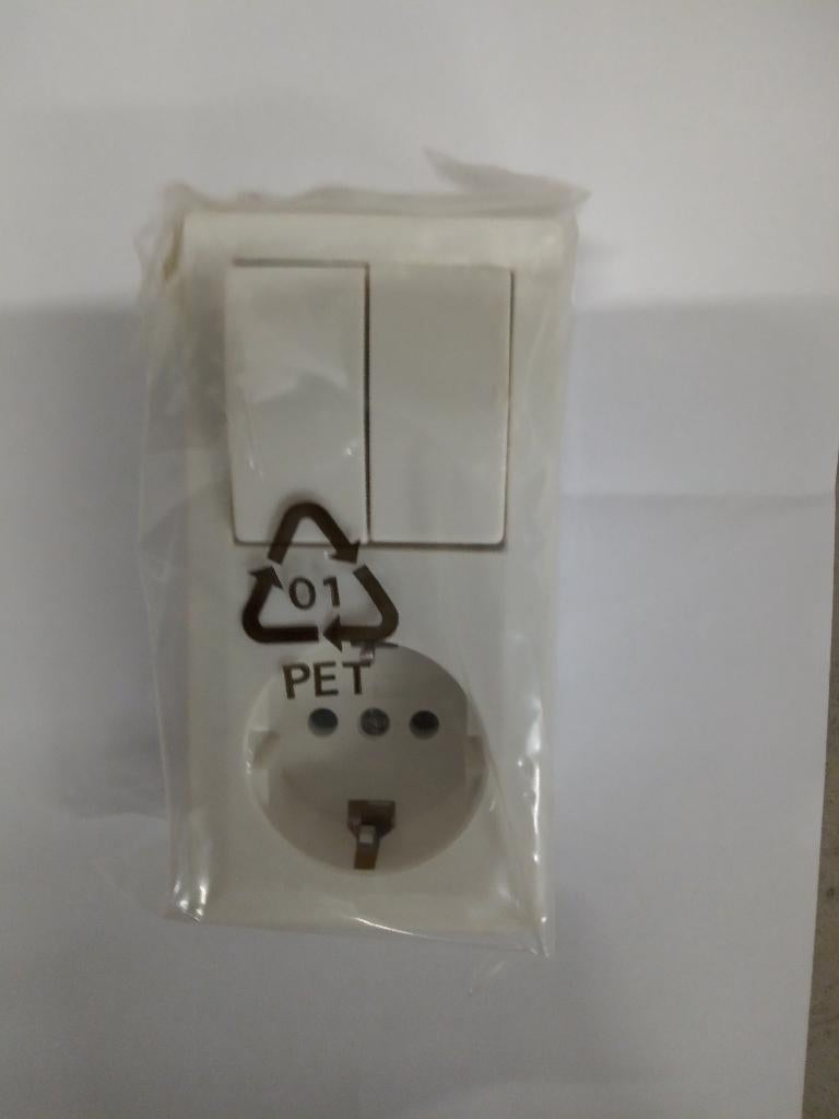 Opbouw Combinatie - Serieschakelaar en Stopcontact -