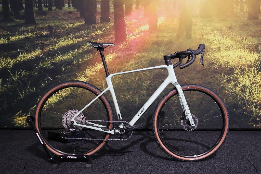 Cube Nuroad C:62 ONE carbon gravelbikes maten L&XL NIEUW