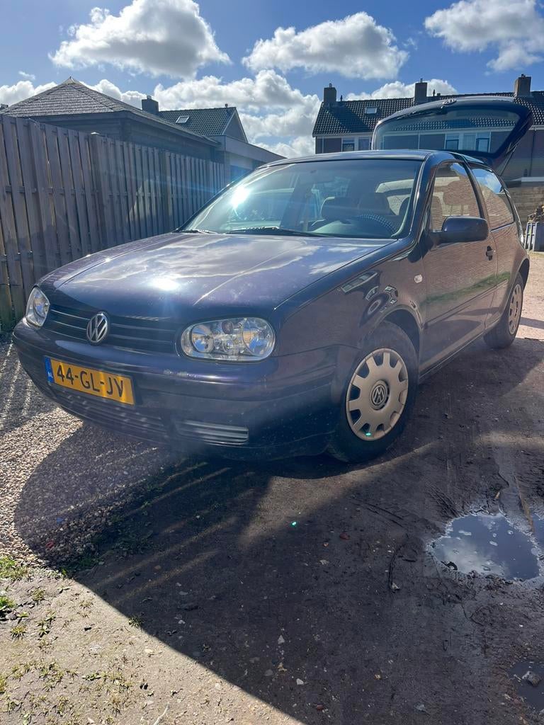 Volkswagen Golf 1.6 75KW AUT 2001, Auto's, 49 €/maand, 1200 kg, 1080 kg, Hatchback