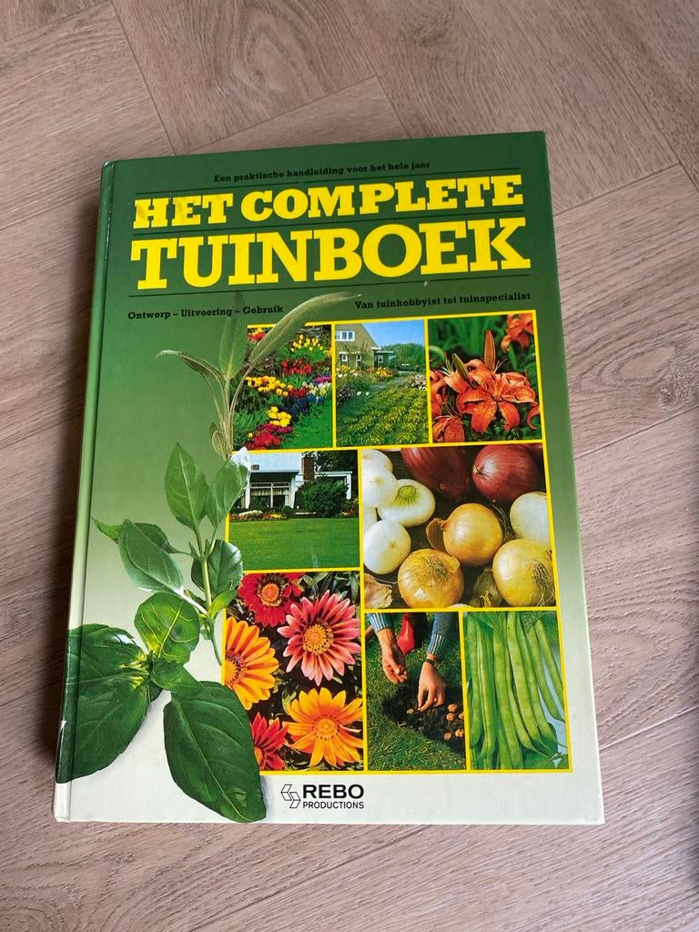 Het Complete Tuinboek, Ophalen of Verzenden, Gelezen, Tuinieren en Tuinplanten