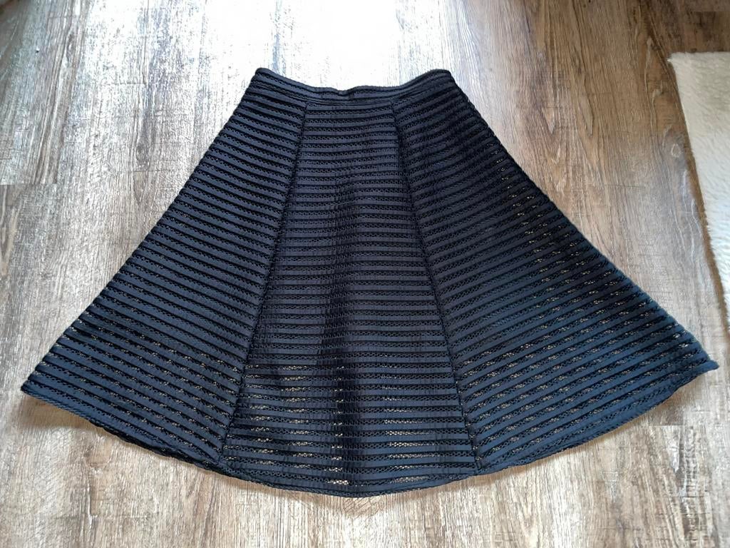 TFNC london zwarte streepjes petticoat midi rok skirt mt L, Kleding | Dames, Zwart, Maat 42/44 (L), Ophalen of Verzenden, Zo goed als nieuw