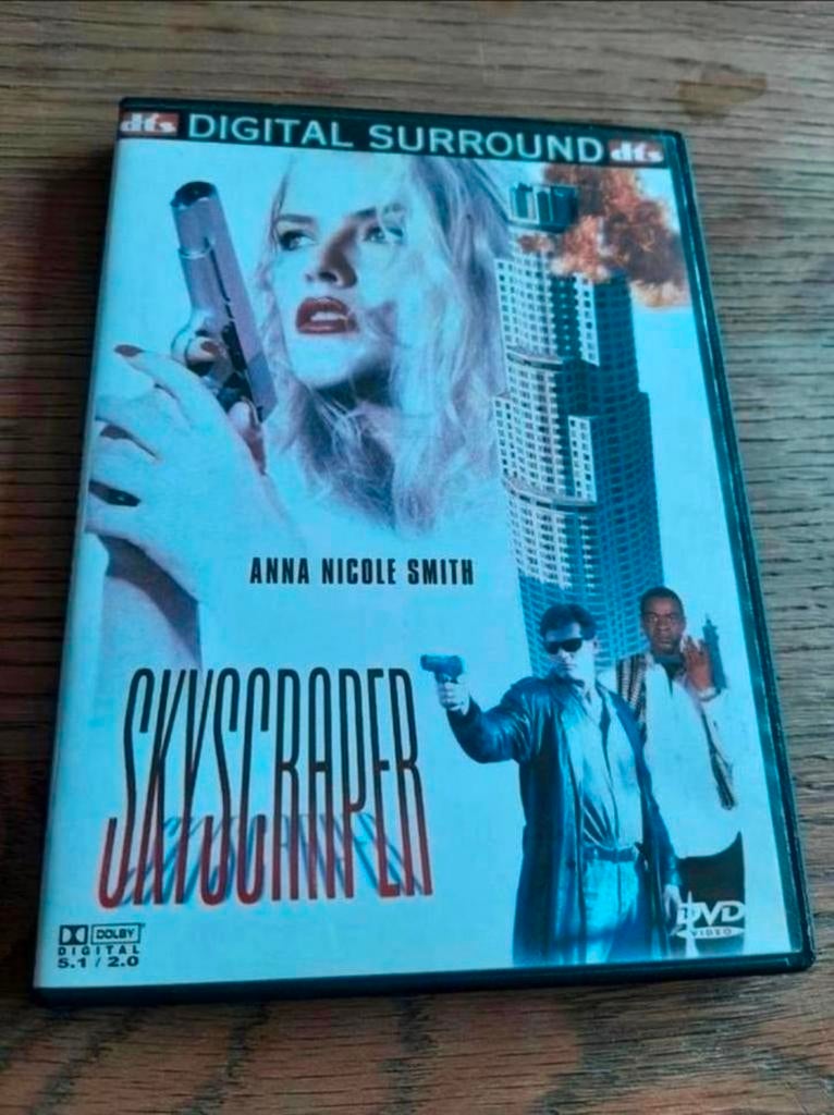 Skyscraper dvd. Anna Nicole Smith., Cd's en Dvd's, Dvd's | Actie, Vanaf 16 jaar, Ophalen of Verzenden, Zo goed als nieuw, Actie