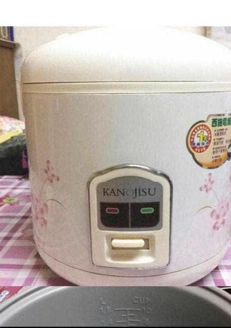 KANOJISU Rijstkoker 1,8 - Compact en Gebruiksvriendelijk, Ophalen of Verzenden, Gebruikt