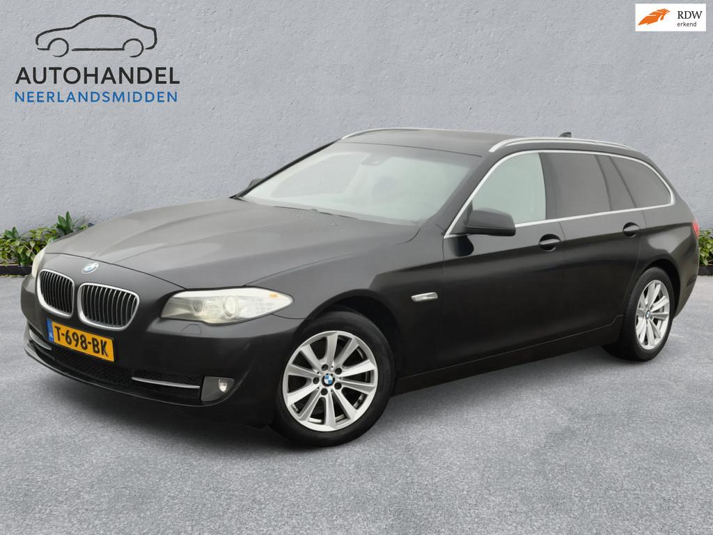 BMW 5-serie Touring 523i Executive AIRCO PANO PDC NAVI, Auto's, Euro 5, Achterwielaandrijving, Gebruikt, Beige