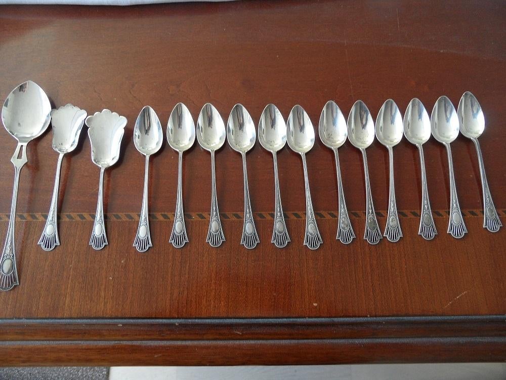 vkb Zilveren luxe parelrand zie fotos van 12 thee lepels, Antiek en Kunst, Antiek | Goud en Zilver, Ophalen of Verzenden, Zilver