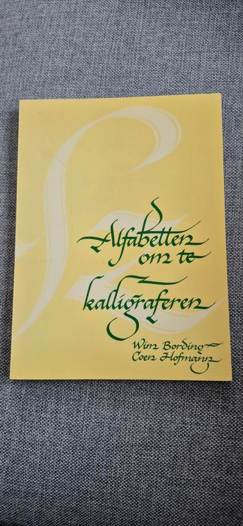 Alfabetten om te kalligraferen, Boeken, Ophalen of Verzenden