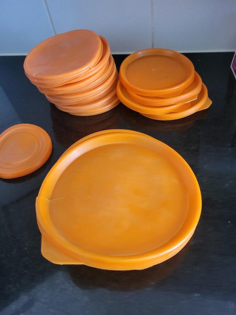 Deksels.               Oranje., Ophalen of Verzenden, Zo goed als nieuw