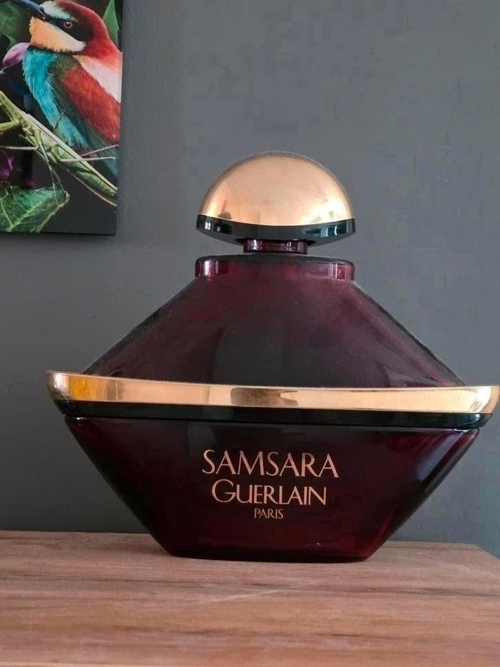 Guerlain Samsara Parfum Factice, Verzamelen, Parfumverzamelingen, Ophalen of Verzenden, Parfumfles
