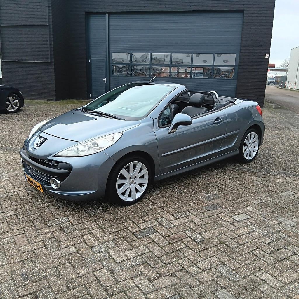 Peugeot 207 CC 1.6-16V T Féline, Voorwielaandrijving, Gebruikt, 4 cilinders, 4 stoelen