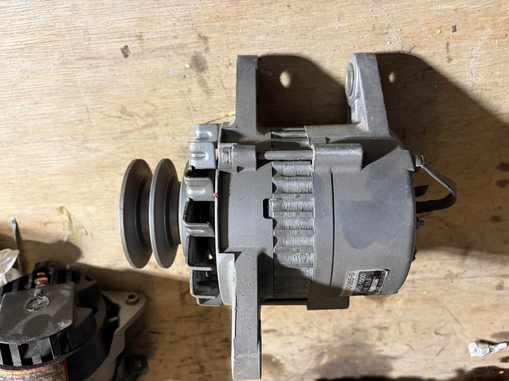 Nikko dynamo 24V 25A isuzu diesel motor 1-81200-365-0, Ophalen of Verzenden, Nieuw