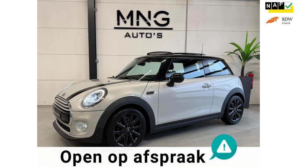 Mini Mini 1.5 Cooper Chili|PANO|LED|NAVI|ST.VERW|VOL|NAP, Voorwielaandrijving, 136 pk, Gebruikt, Euro 6