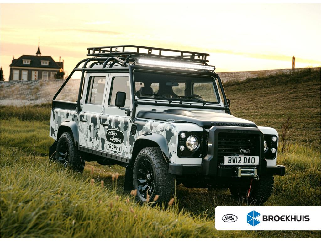 Land Rover Defender 110 Crew Cab TROPHY 2 Works V8, 12 maanden, Gebruikt, Wit, Onderhoudsboekje