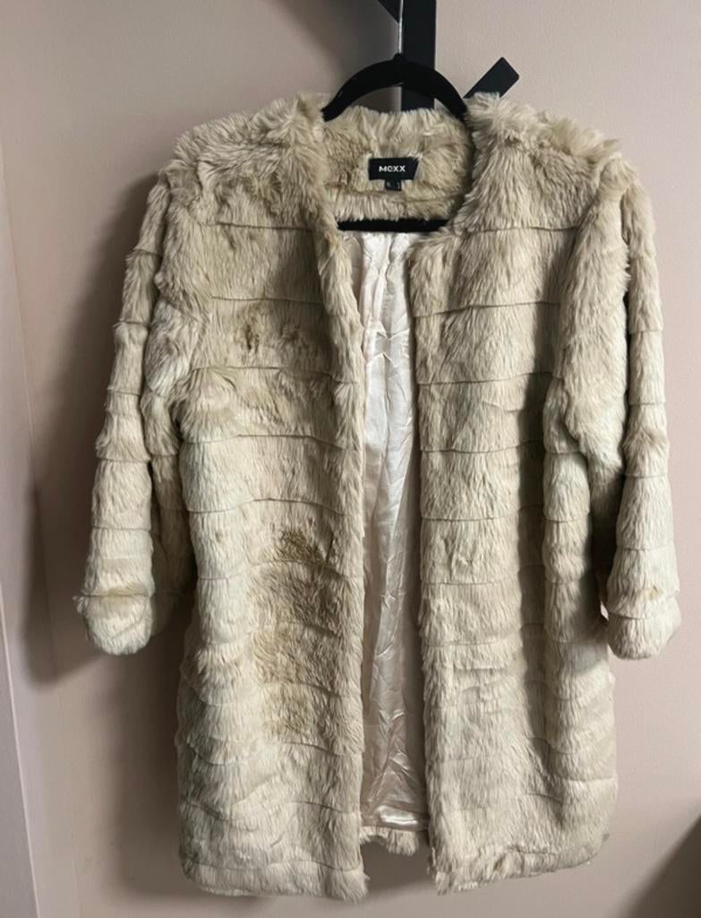 Faux fur jas, Ophalen of Verzenden, Zo goed als nieuw, Maat 38/40 (M), Beige