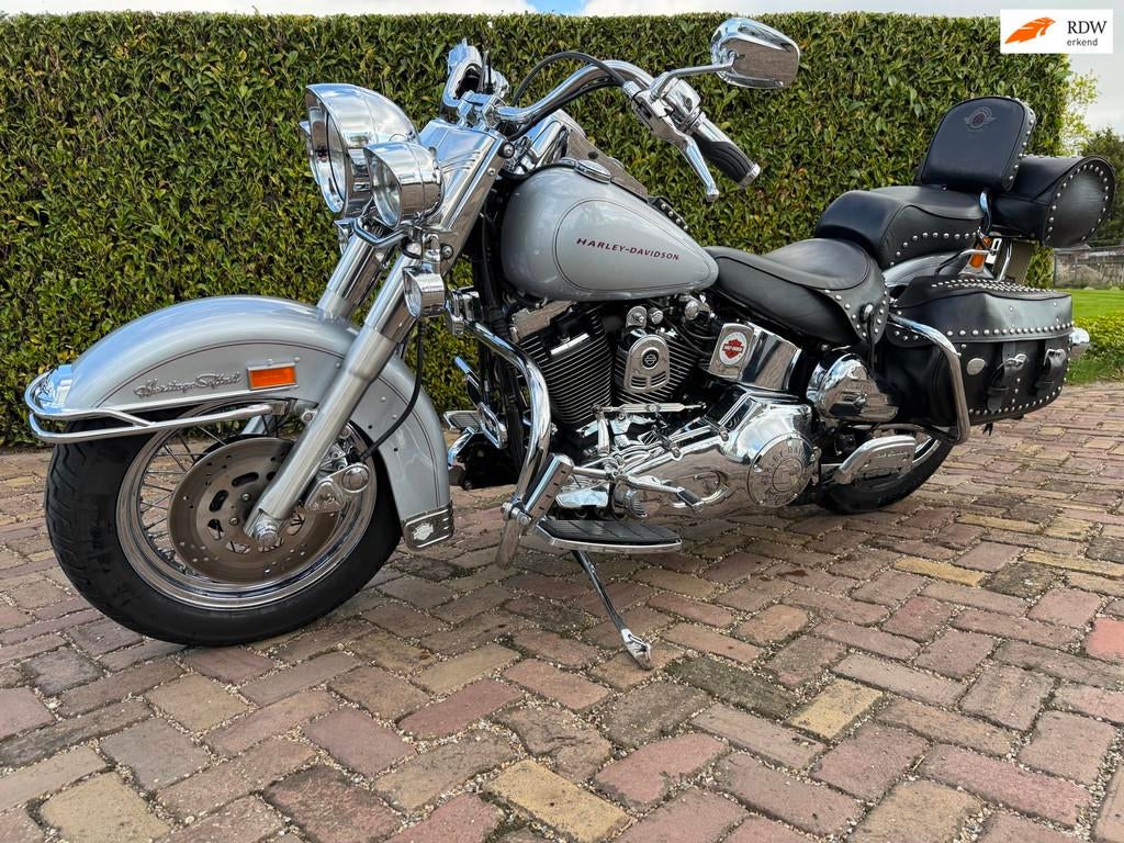 Harley Davidson Chopper 88 FLSTC Heritage Classic 1e Eigenaa, Leiweg, 12
5386KR  GEFFEN, NL, 1338 cc, Chopper, Vdheijdenauto@hetnet.nl