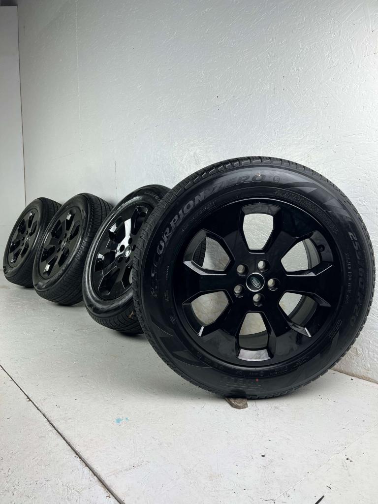 Originele Land Rover Defender velgen 20" all-season L663, Niet ingevuld, Gebruikt, 255 mm, Banden en Velgen